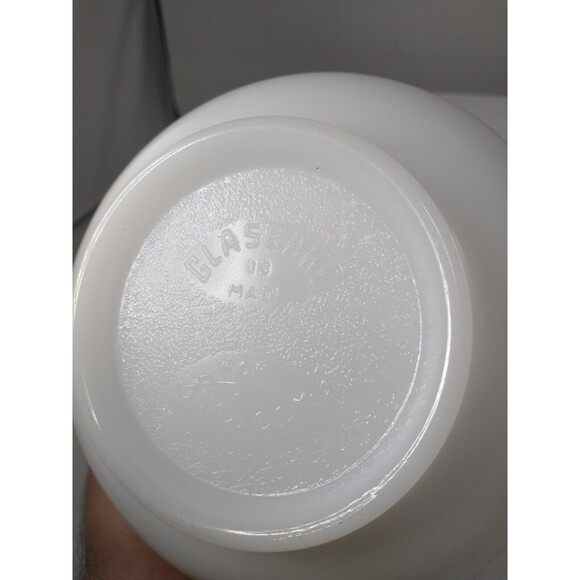VTG GLASSBAKE MADE for SUNBEAM 6.5" WHITE GLASS MIXING BOWL # 13 - Picture 12 of 16